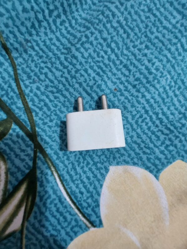 Apple 5w charger for small products - Image 2