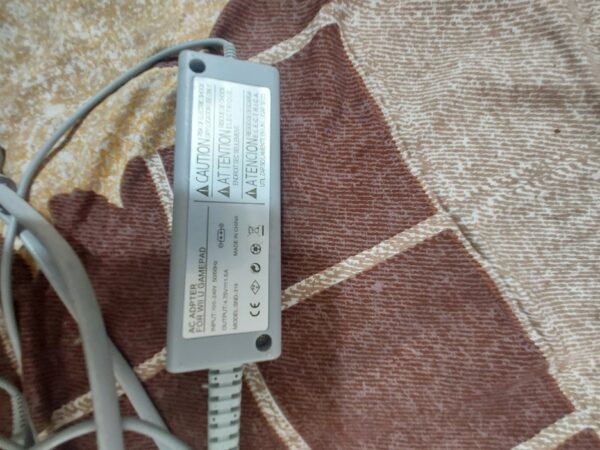 Wii u gamepad compatible charger - Image 2