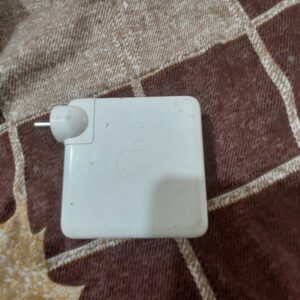 Apple original adapter 87w for macbook type c