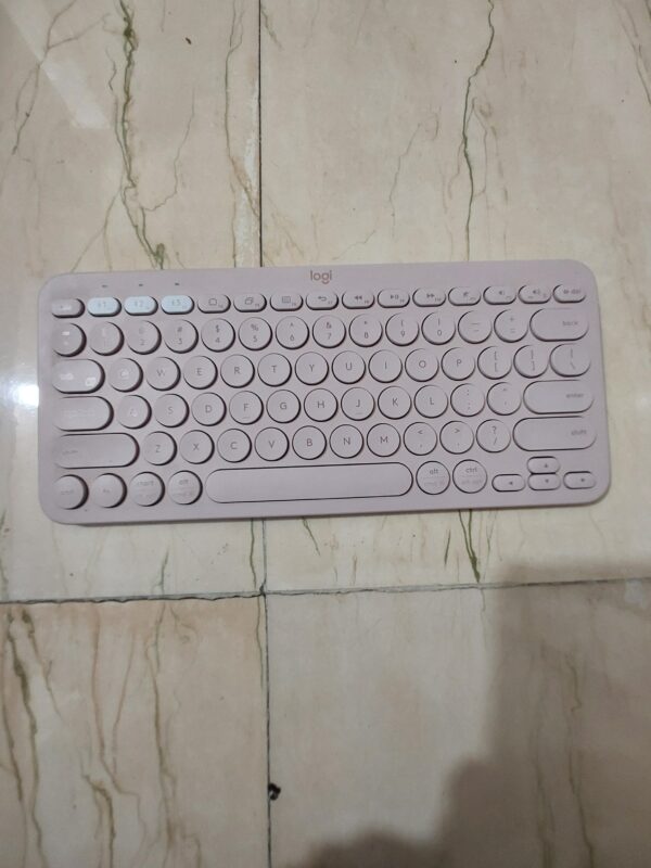 Logitech K350 wireless keyboard