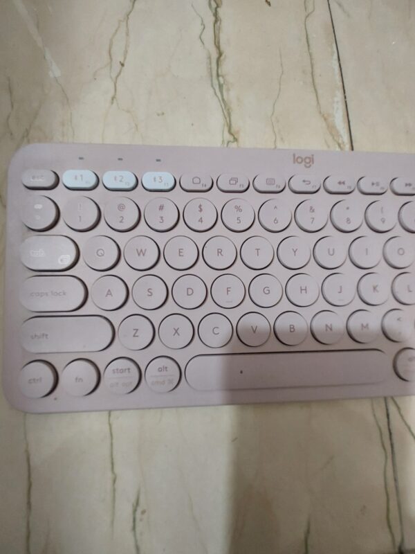 Logitech K350 wireless keyboard - Image 2