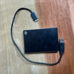 Seagate 1TB portable hard disk with cable