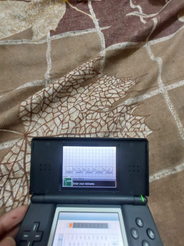 Nintendo DS lite black with 1 GBA game - Image 4
