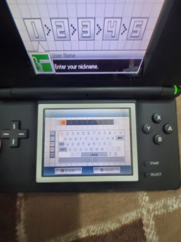 Nintendo DS lite black with 1 GBA game - Image 3