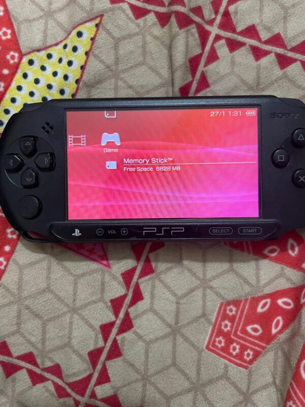 Sony pso e1004 street with original charger - Image 3