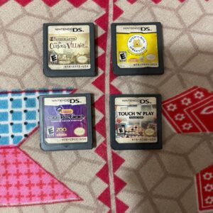 Nintendo ds cartridges 4 pieces