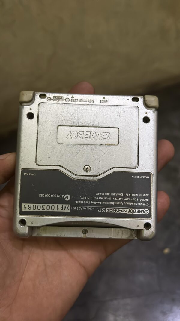 Gameboy advance sp fully working - Image 4