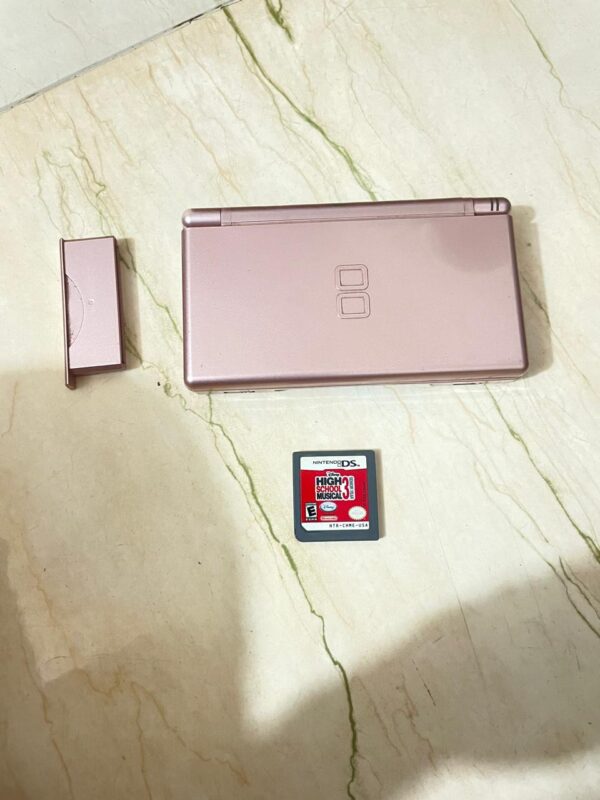 Nintendo ds lite rose red color