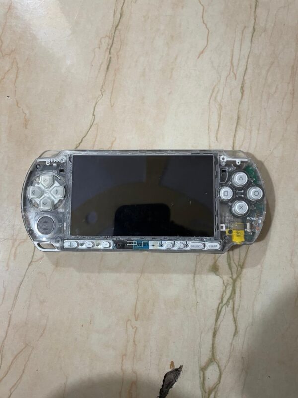 Custom Psp 3000 transparent with original charger - Image 4